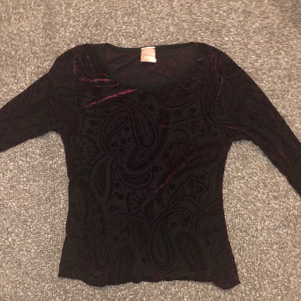 Danesi velvet pattern long sleeve.
